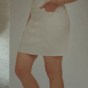 SC & Co White Skort